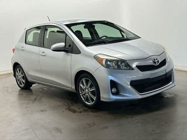 Used 2012 Toyota Yaris SE FWD image 26