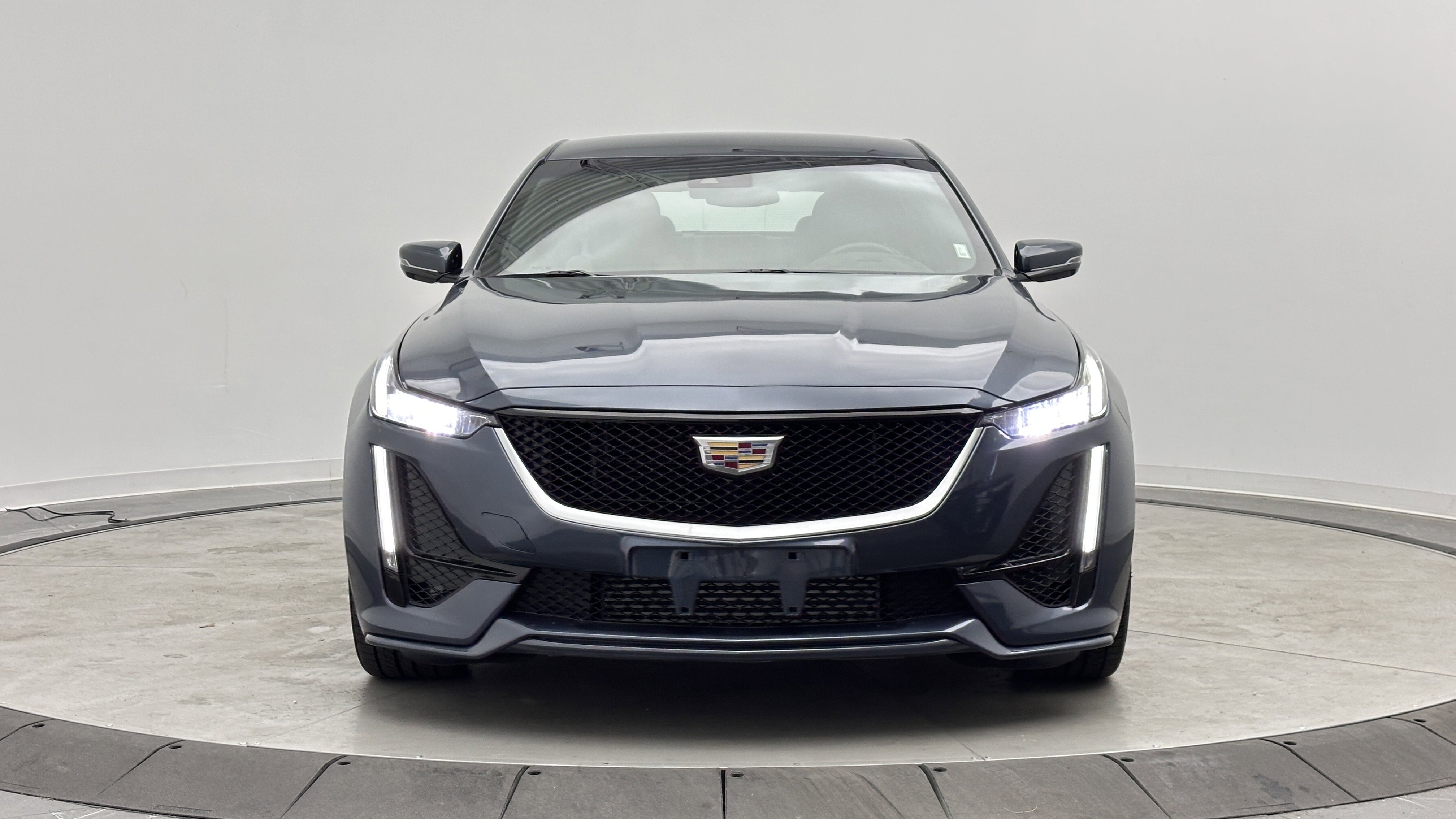Used 2021 Cadillac CT5 Sport RWD image 2