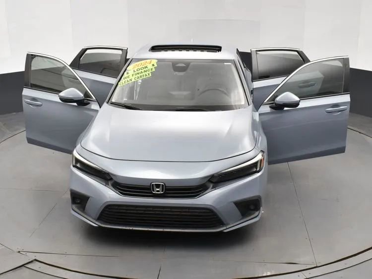 Used 2024 Honda Civic Touring image 10
