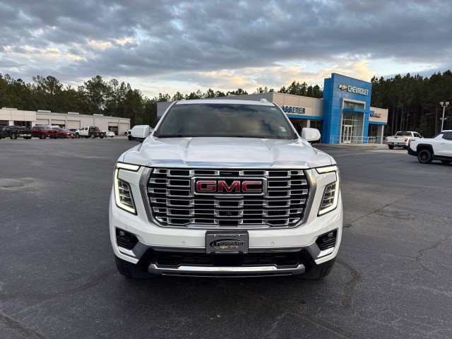 Used 2025 GMC Yukon XL Denali image 8