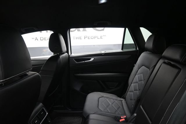 Used 2024 Volkswagen Atlas Cross Sport SE w/ Black Wheel Package FWD image 24