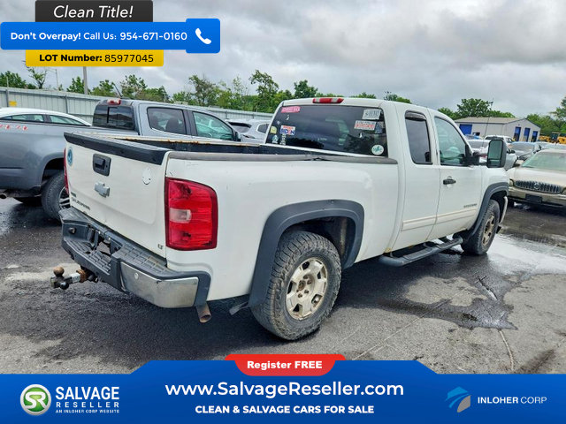 Used 2011 Chevrolet Silverado 1500 LT w/ All-Star Edition AWD/4WD image 4