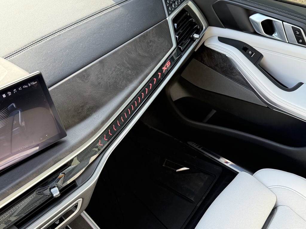 Used 2025 BMW X5 sDrive40i w/ M Sport Package image 35