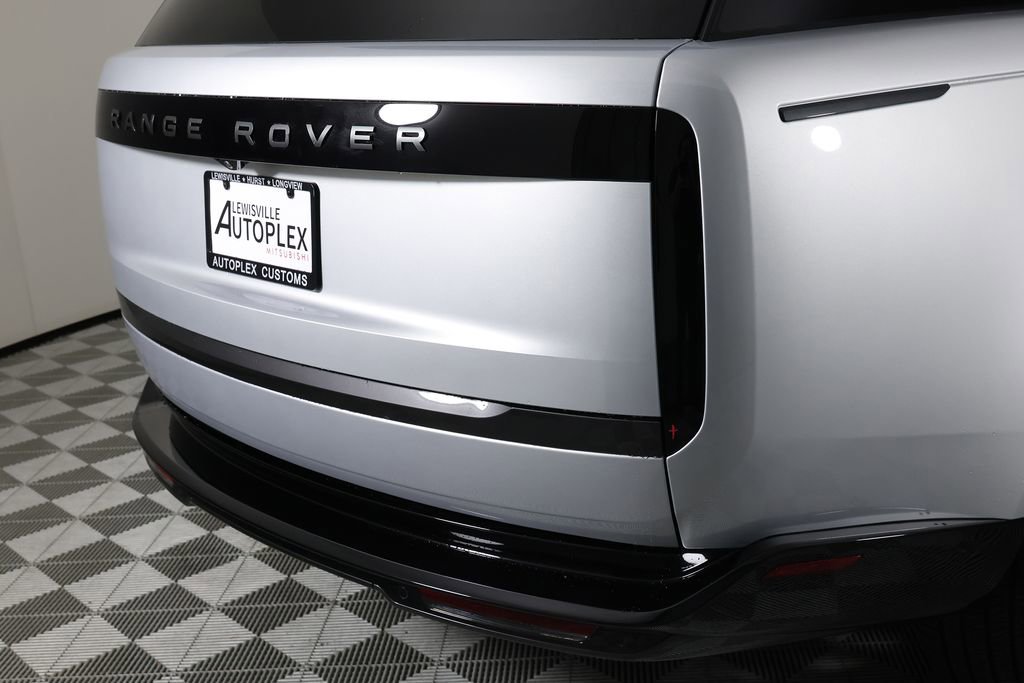 Used 2025 Land Rover Range Rover SE AWD/4WD image 45