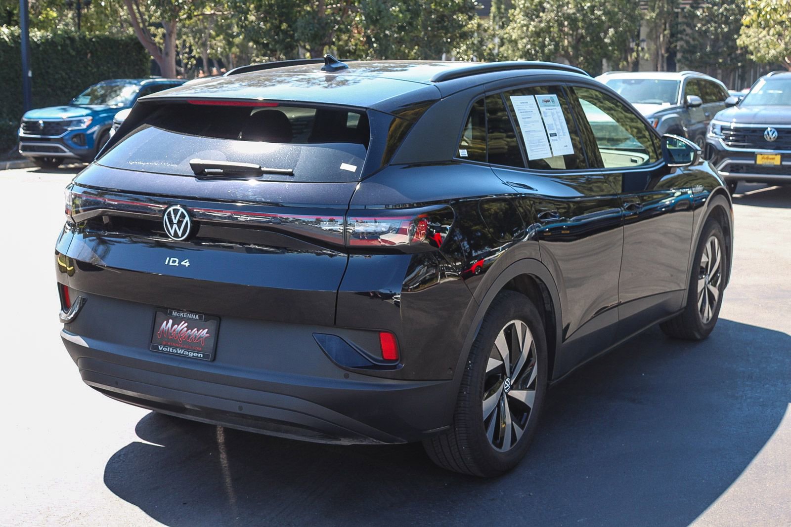 Used 2023 Volkswagen ID.4 Pro image 6