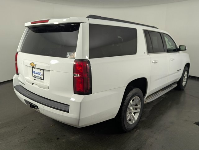 Used 2016 Chevrolet Suburban LT w/ Luxury Package image 7