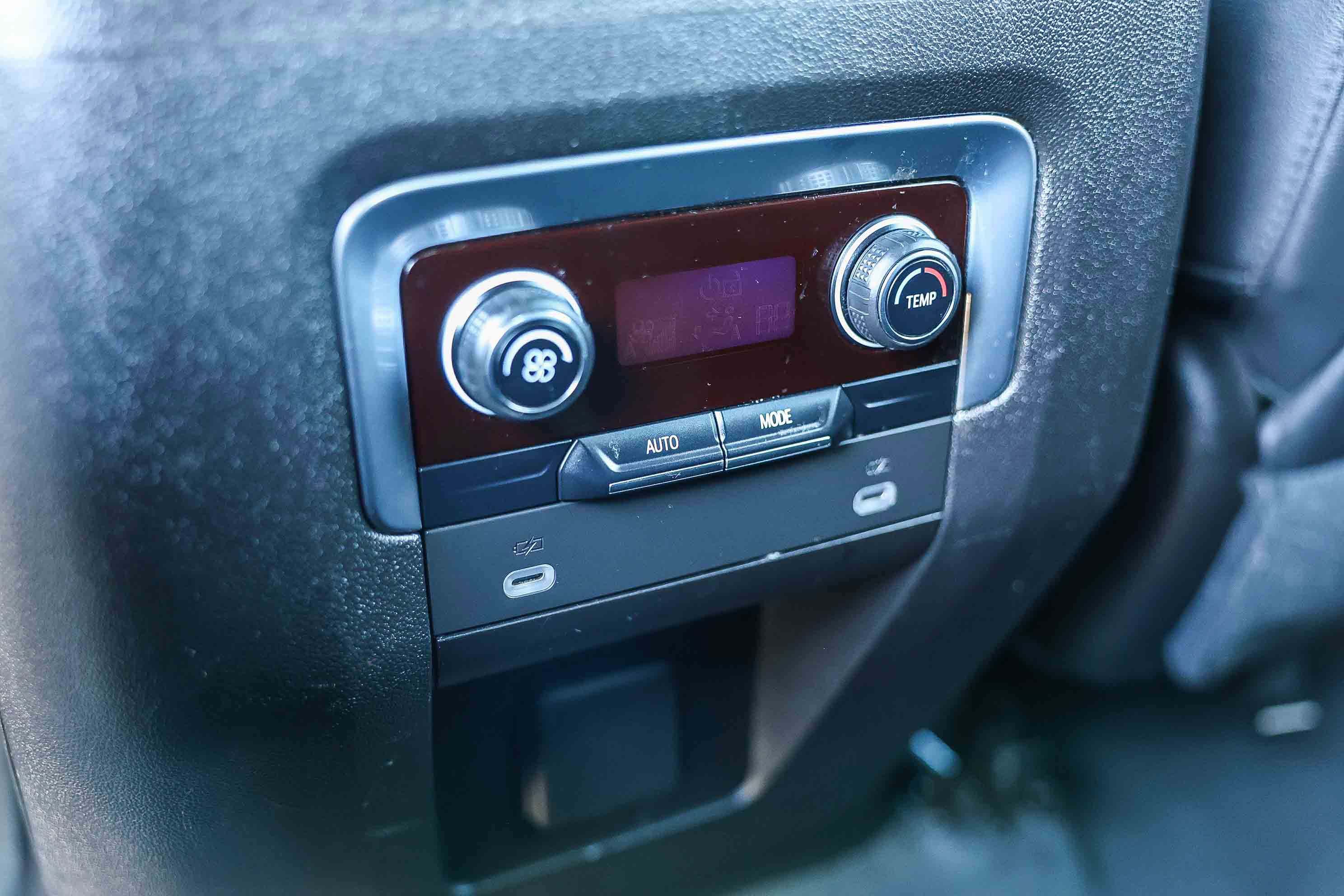 Used 2021 Chevrolet Tahoe Z71 w/ Max Trailering Package image 7