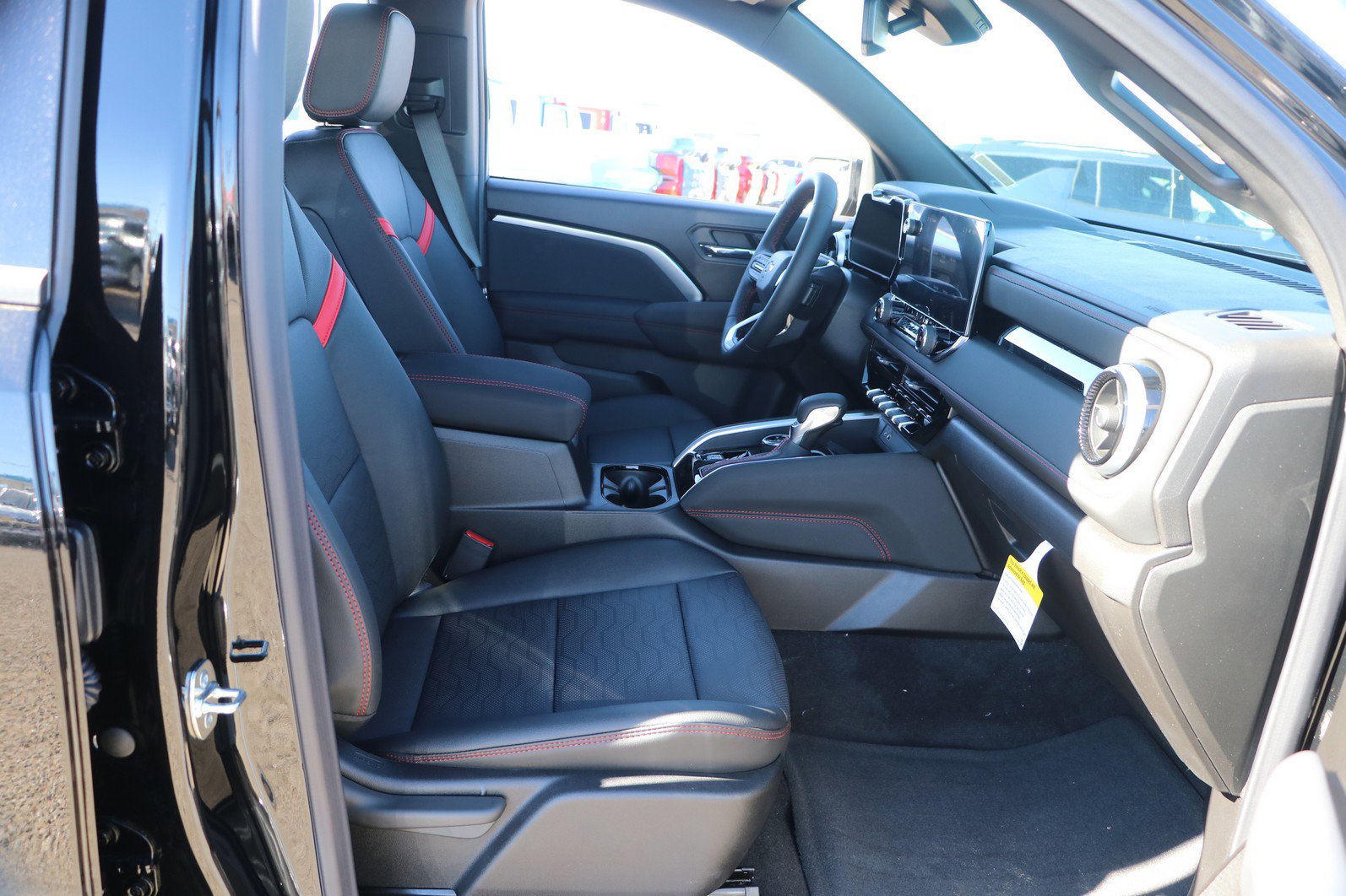 New 2026 Chevrolet Colorado Z71 w/ Z71 Convenience Package 2 image 32