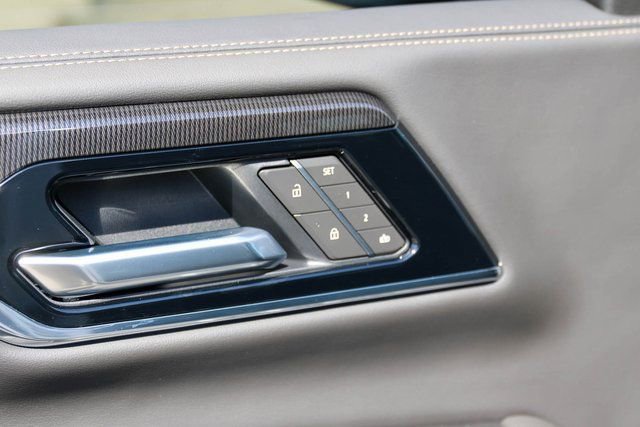 New 2026 GMC Yukon Elevation image 11