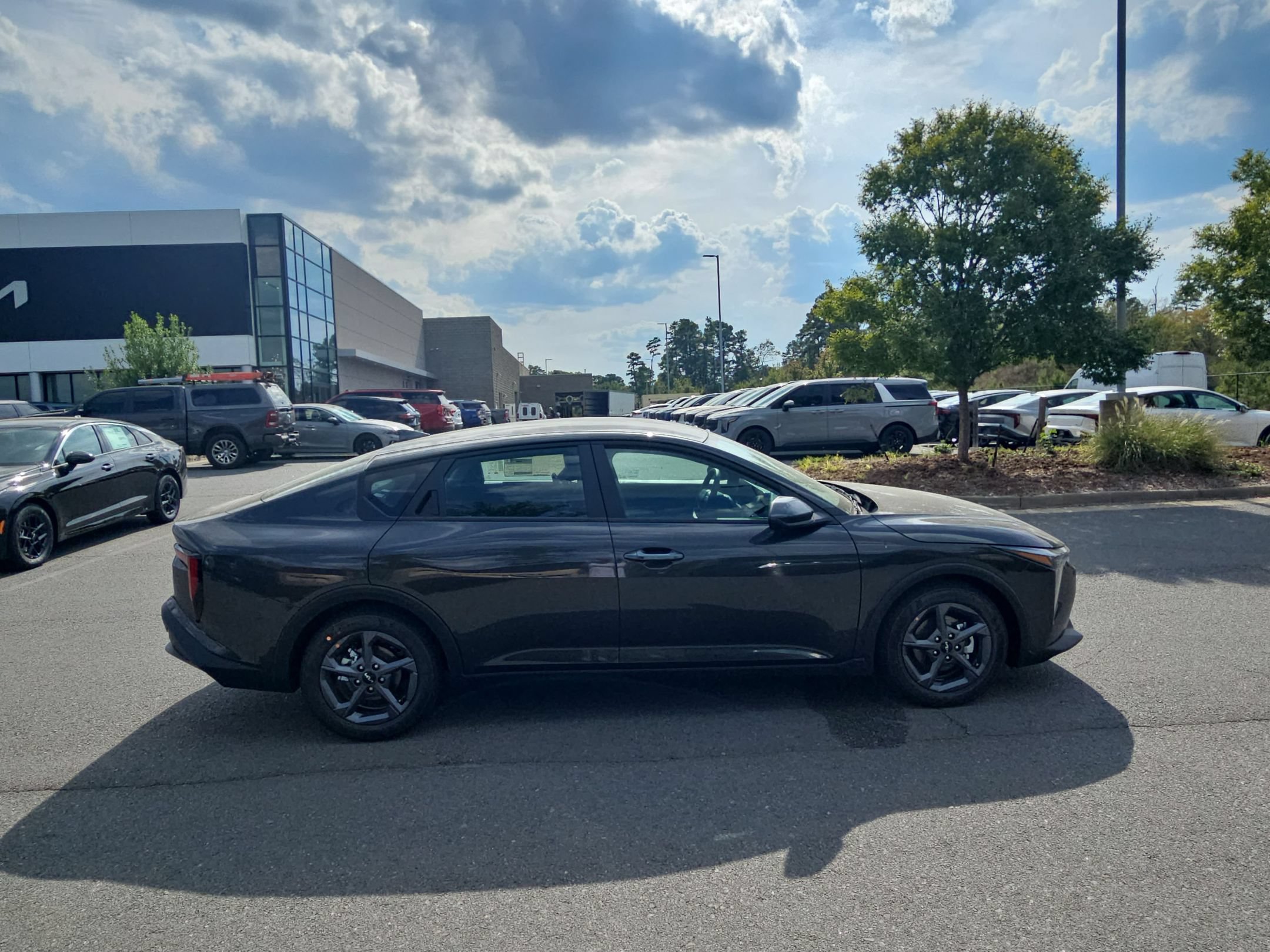 New 2026 Kia K4 FWD image 8