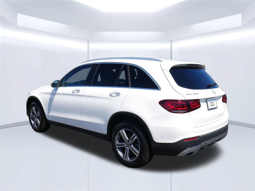 Used 2022 Mercedes-Benz GLC 300 4MATIC image 3