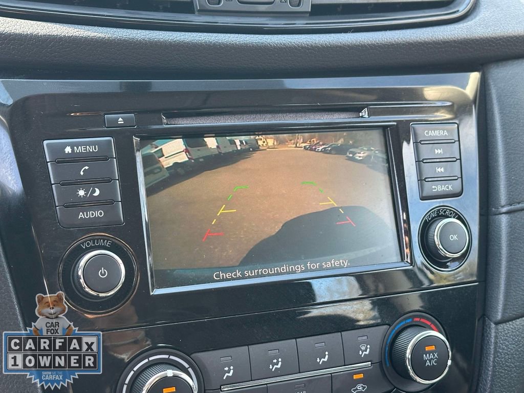 Used 2018 Nissan Rogue S image 27