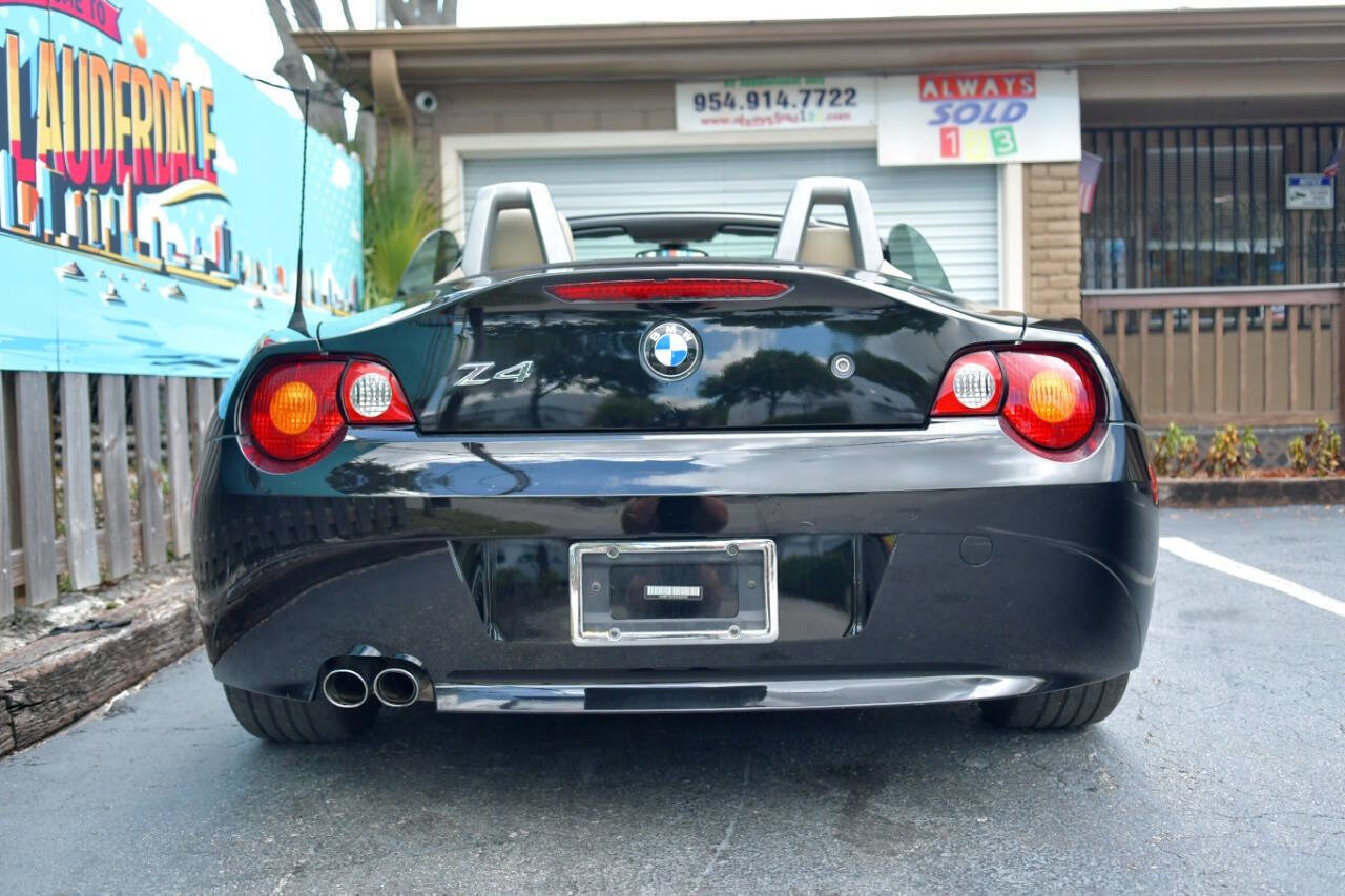 Used 2003 BMW Z4 2.5i image 24