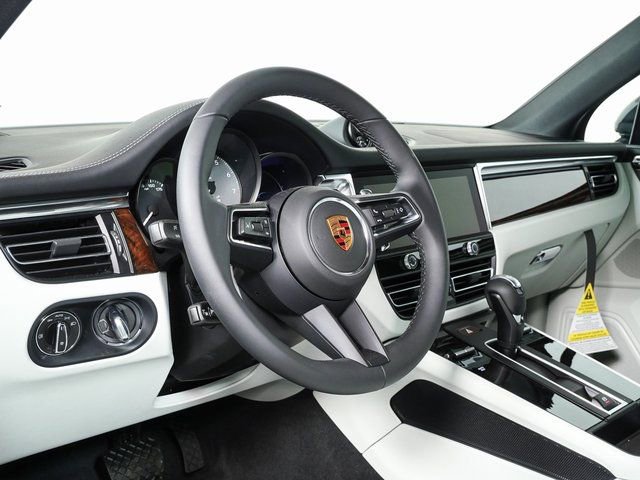 New 2026 Porsche Macan S image 4
