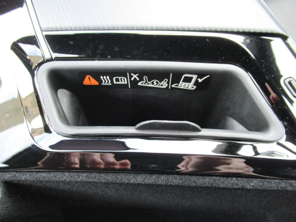 Certified 2025 Cadillac Lyriq Luxury w/ LPO, Floor Liner Package AWD/4WD image 28