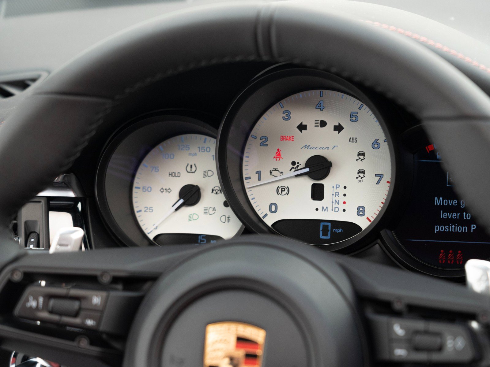 New 2026 Porsche Macan image 32