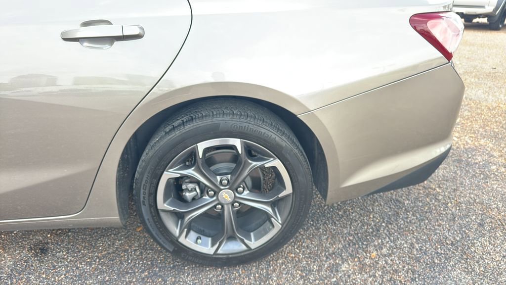Used 2022 Chevrolet Malibu LT image 21