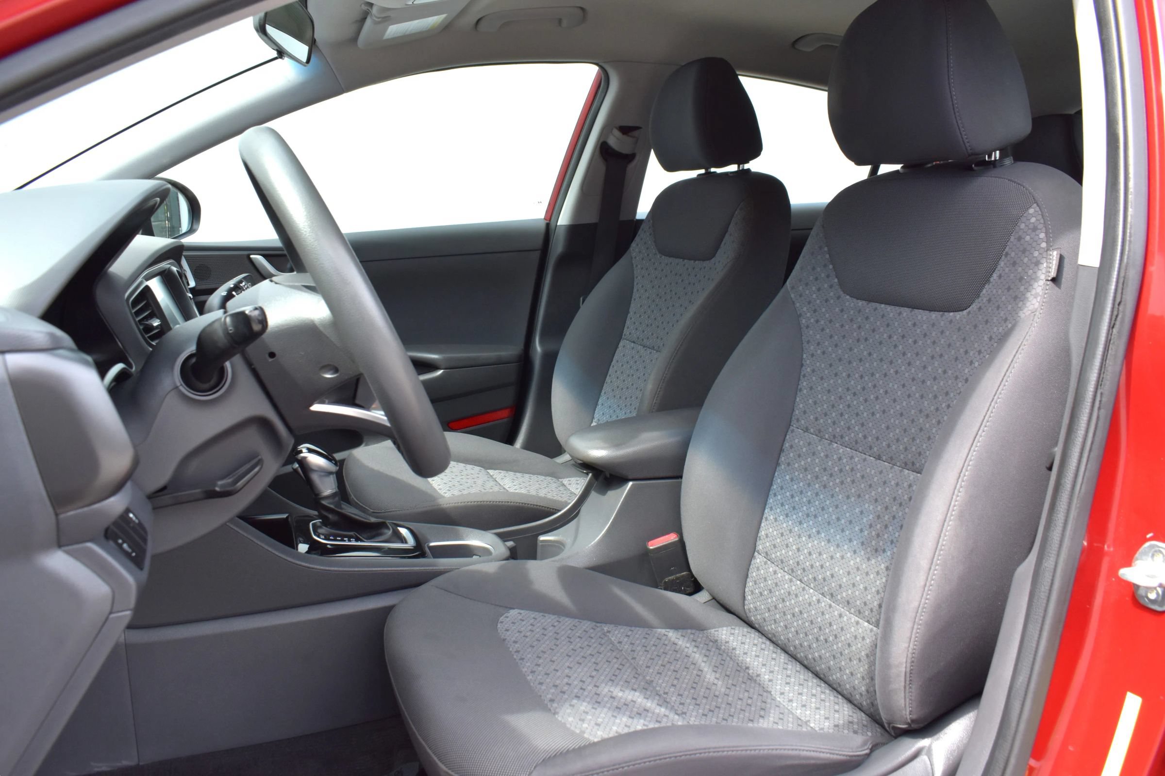Used 2019 Hyundai Ioniq Blue FWD image 11