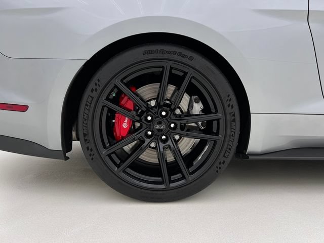 Used 2022 Ford Mustang Shelby GT500 w/ Technology Package RWD image 32