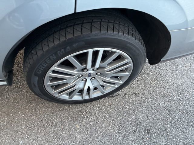 Used 2023 Ford Expedition Limited image 6