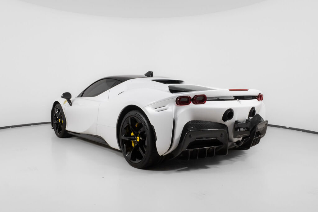 Used 2023 Ferrari SF90 Stradale image 7