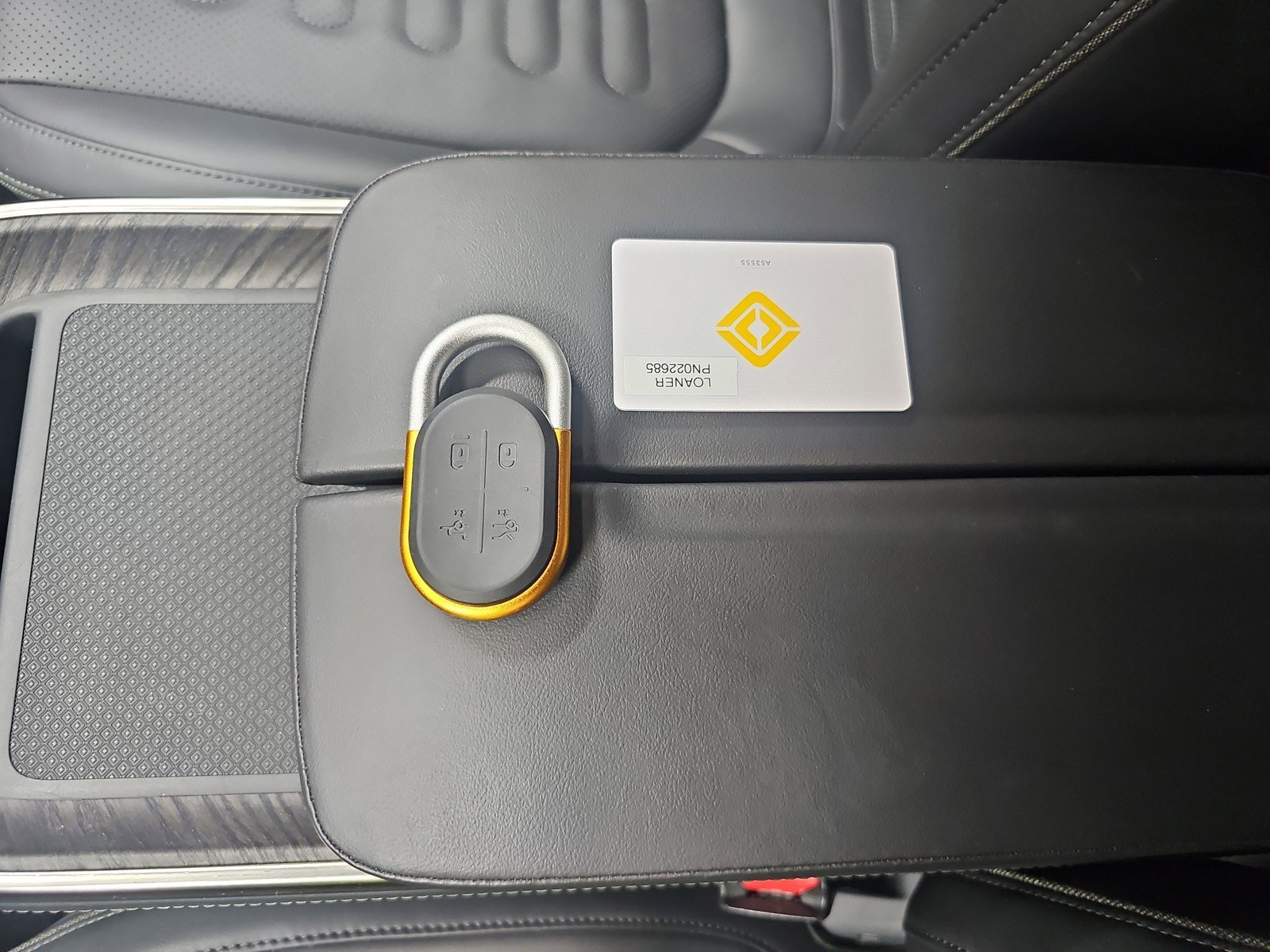 Used 2023 Rivian R1T Adventure image 29