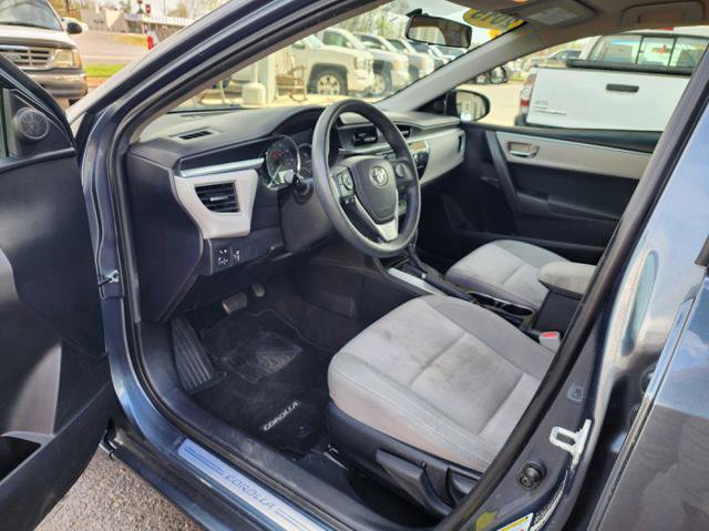 Used 2015 Toyota Corolla LE w/ Body Protection Package #1 FWD image 9