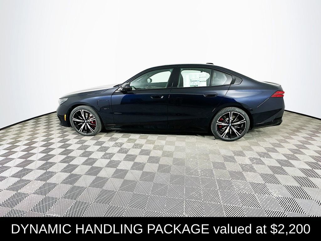New 2026 BMW 550e xDrive w/ Executive Package image 5