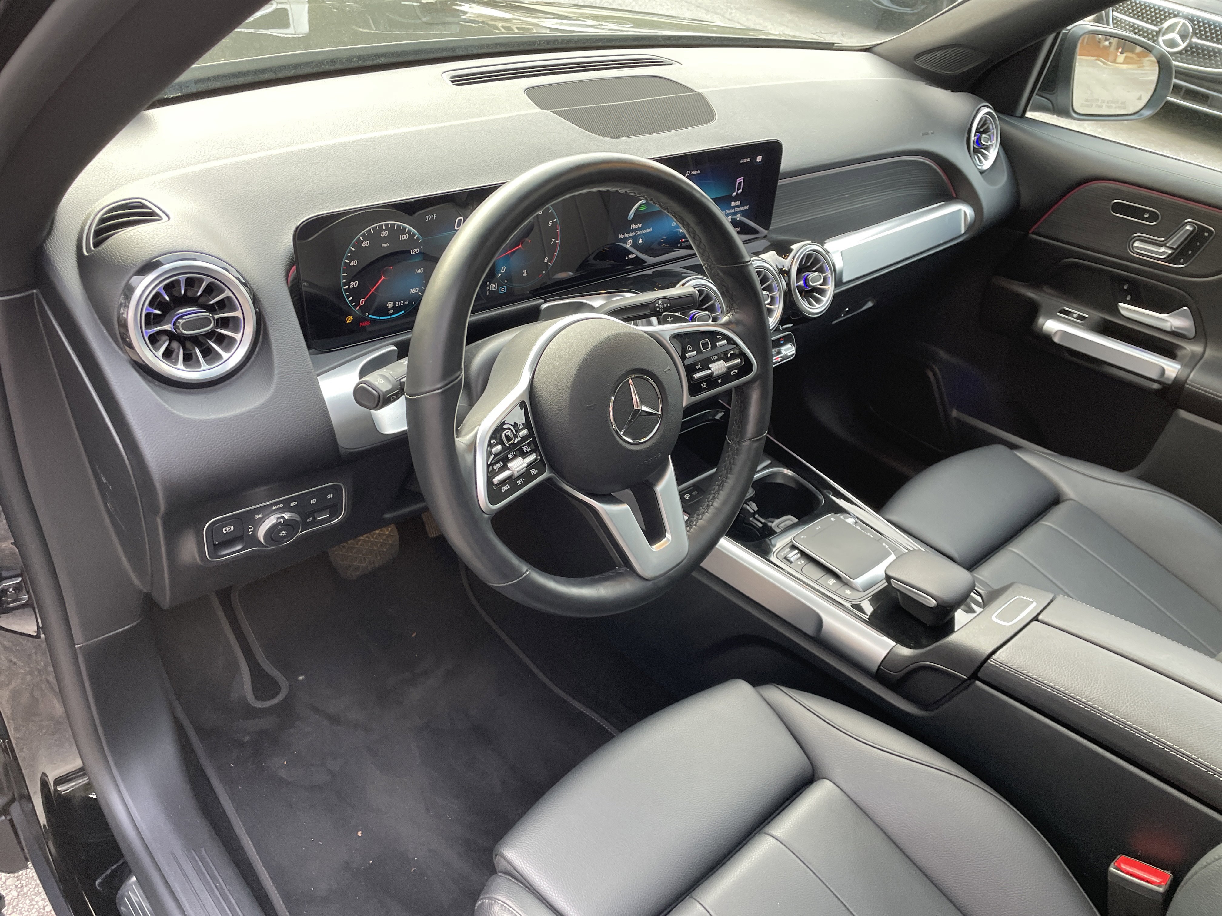 Certified 2022 Mercedes-Benz GLB 250 4MATIC image 18