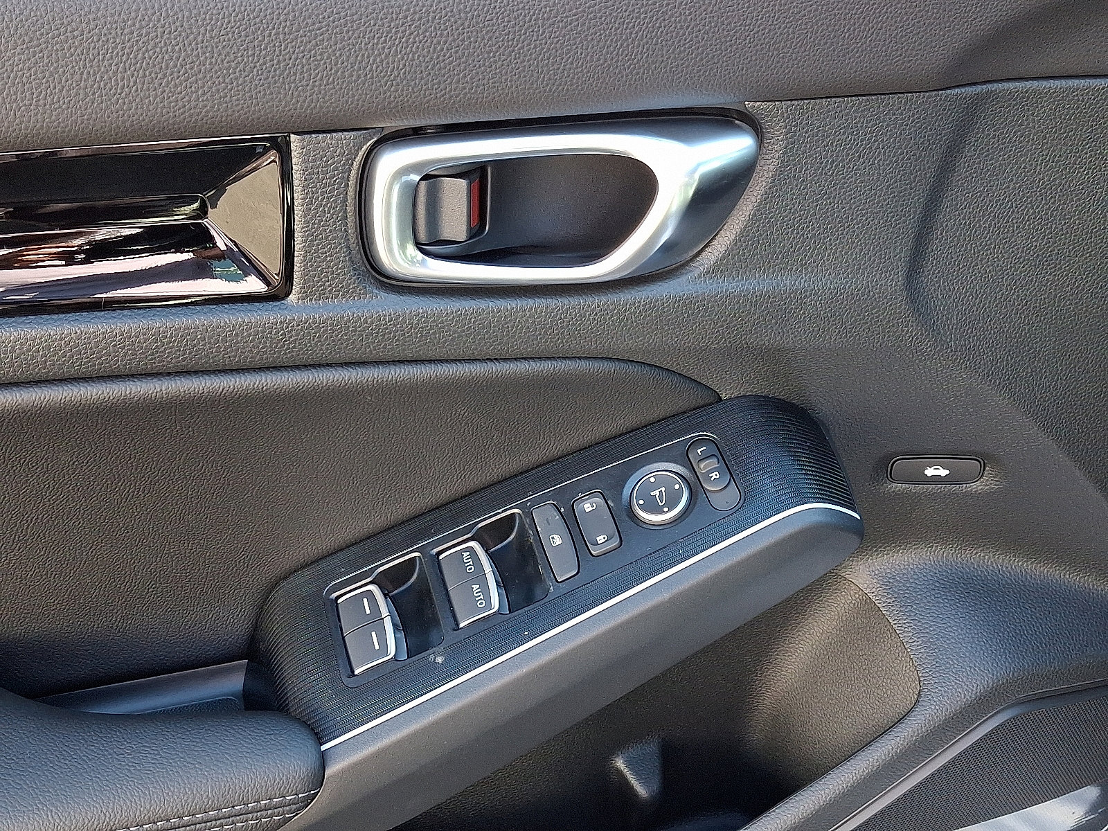 New 2026 Honda Civic Sport Touring image 9