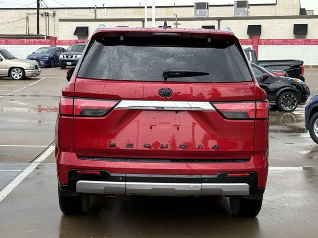 Used 2024 Toyota Sequoia Limited w/ Tow Technology Package AWD/4WD image 5