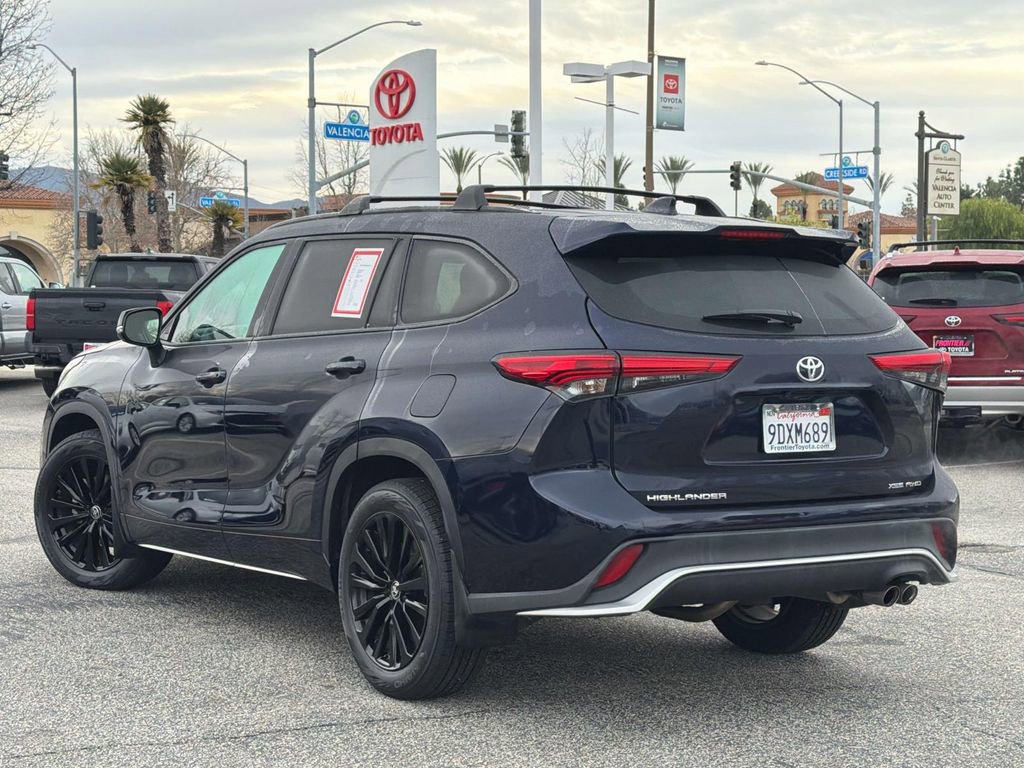 Used 2023 Toyota Highlander XSE image 5