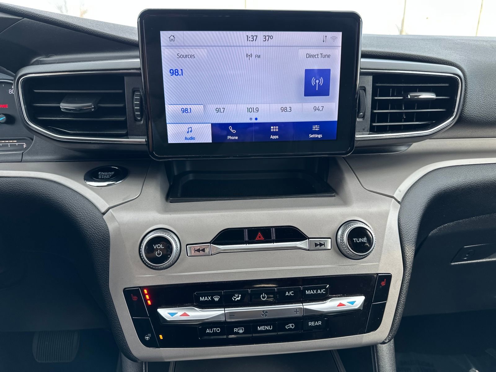 Used 2023 Ford Explorer XLT w/ Equipment Group 202A image 20