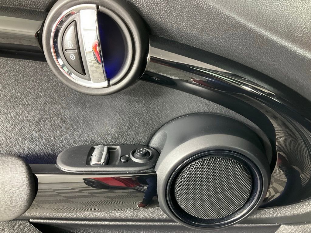 Used 2021 MINI Cooper S image 14