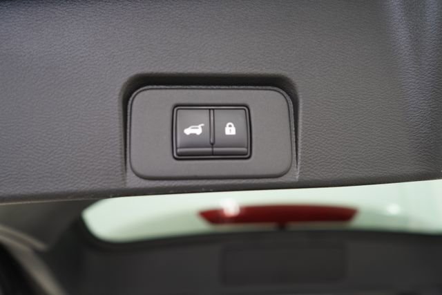 Used 2023 Nissan Rogue SV w/ SV Premium B Package image 65