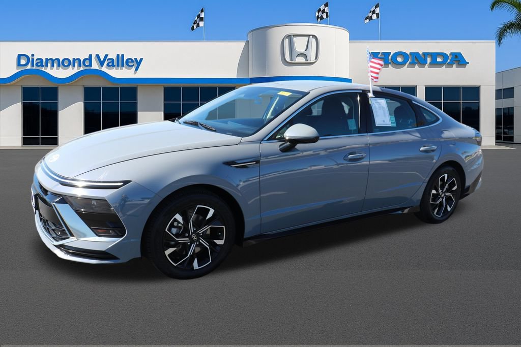 Used 2024 Hyundai Sonata SEL FWD image 3