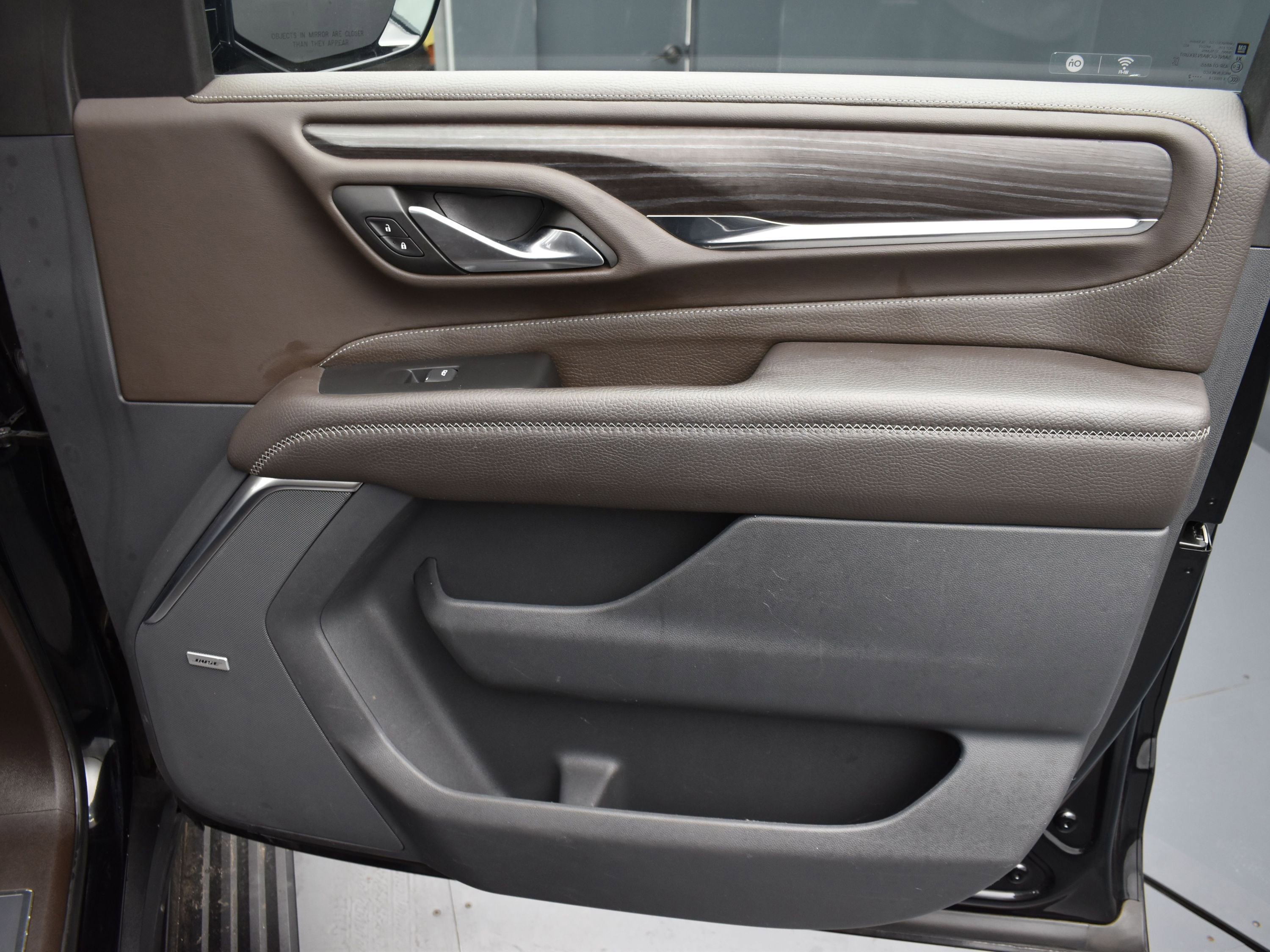 Used 2022 GMC Yukon XL Denali w/ Max Trailering Package image 6