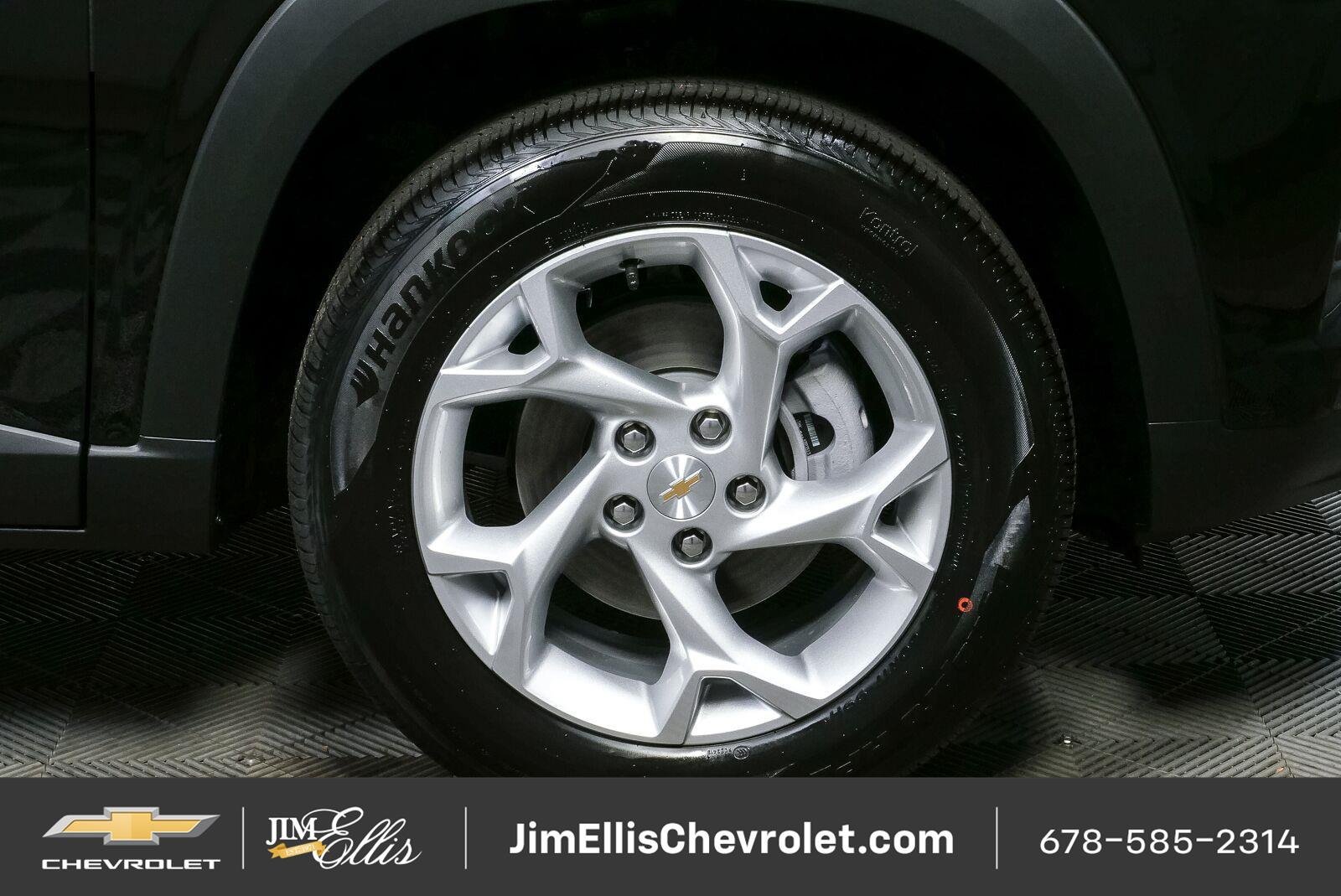 New 2026 Chevrolet Trax LS w/ LS Convenience Package FWD image 35