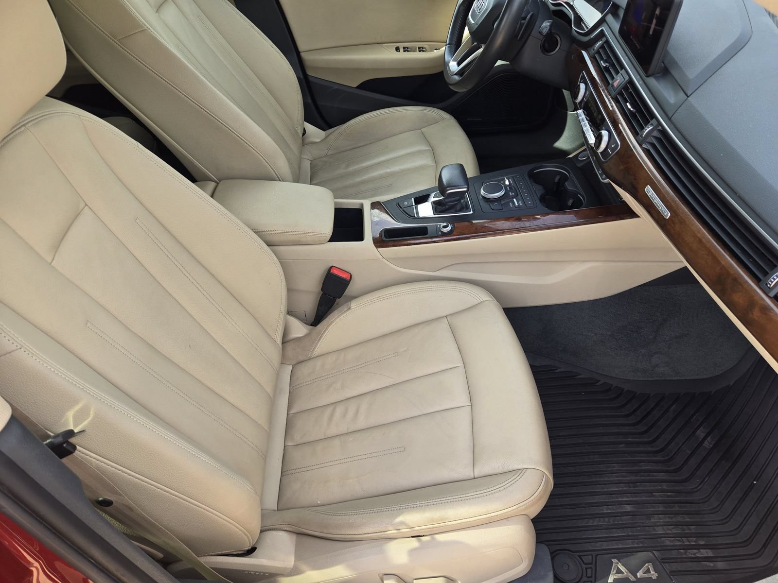 Used 2018 Audi A4 2.0T allroad Premium Plus AWD/4WD image 14