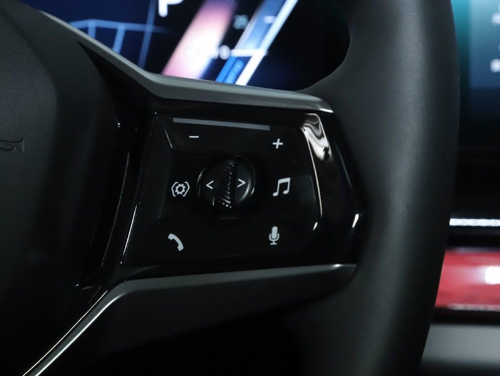 Used 2025 BMW i5 xDrive40 w/ Premium Package image 25