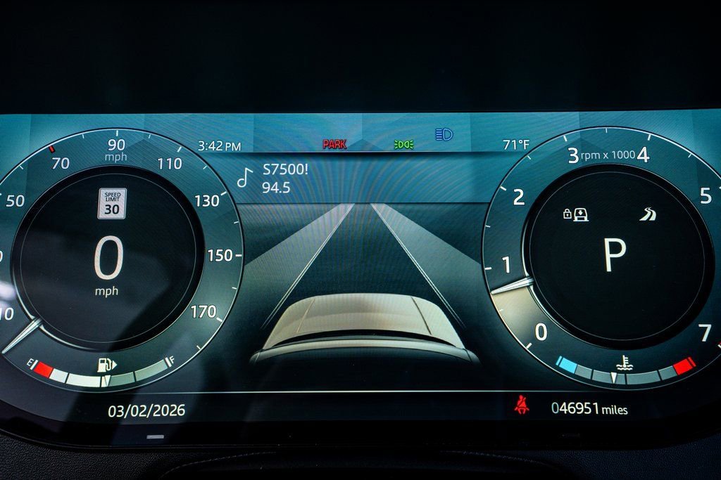 Used 2022 Land Rover Range Rover SE image 39