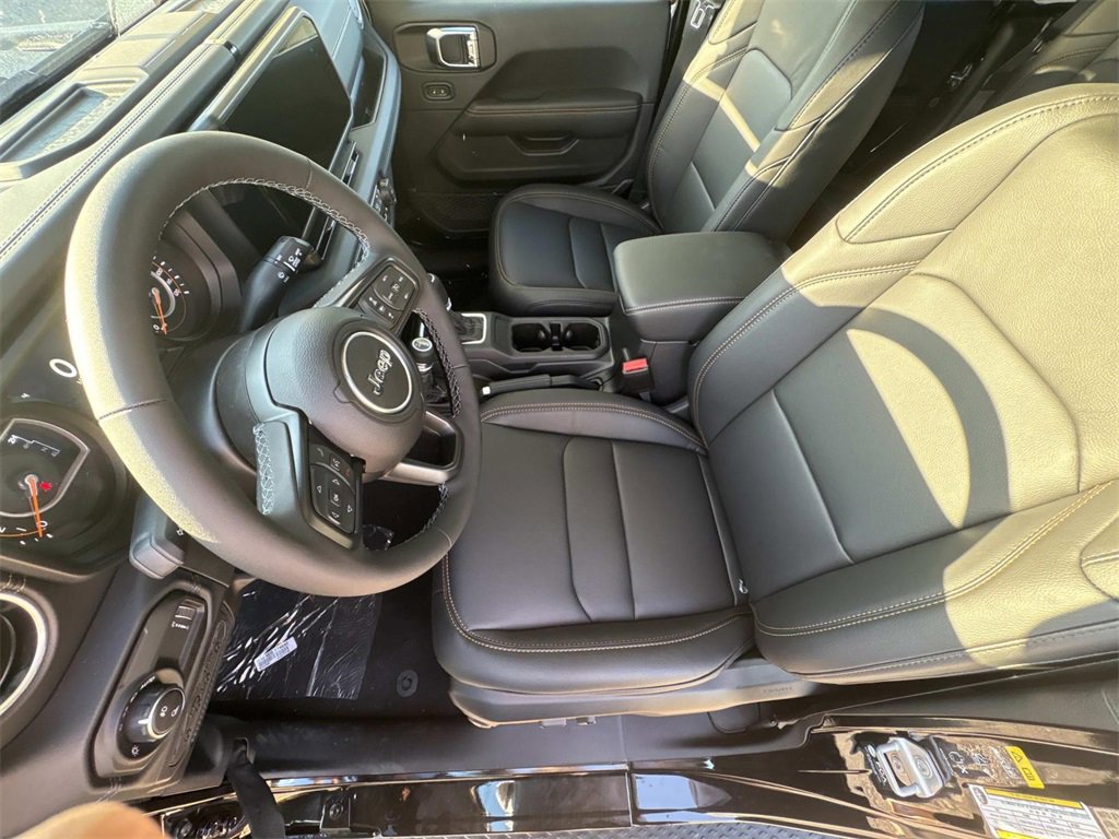 New 2025 Jeep Gladiator Sport image 19