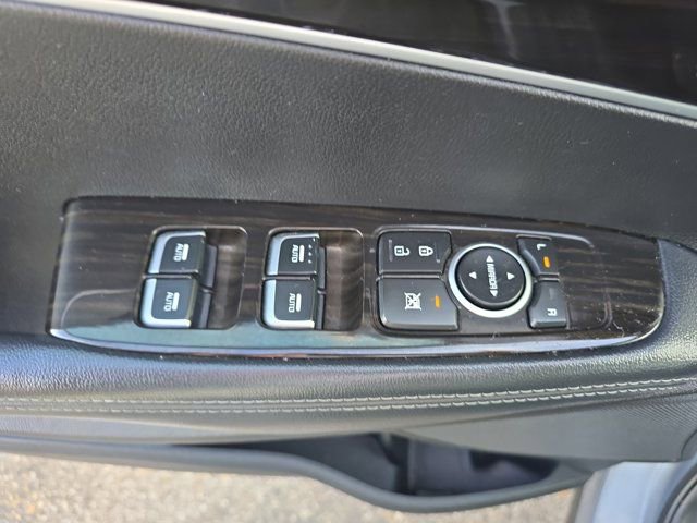 Used 2020 Kia Sorento LX image 19