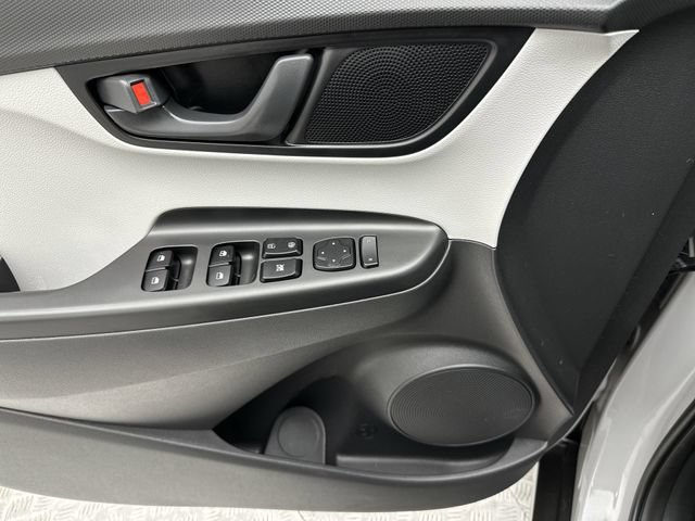 Used 2022 Hyundai Kona SEL AWD/4WD image 13