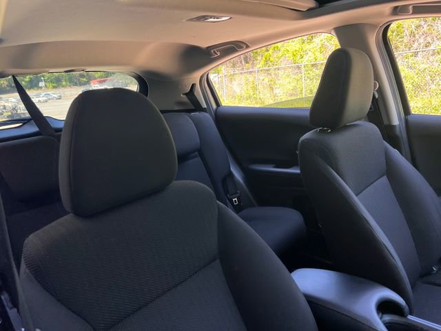 Used 2018 Honda HR-V EX image 32