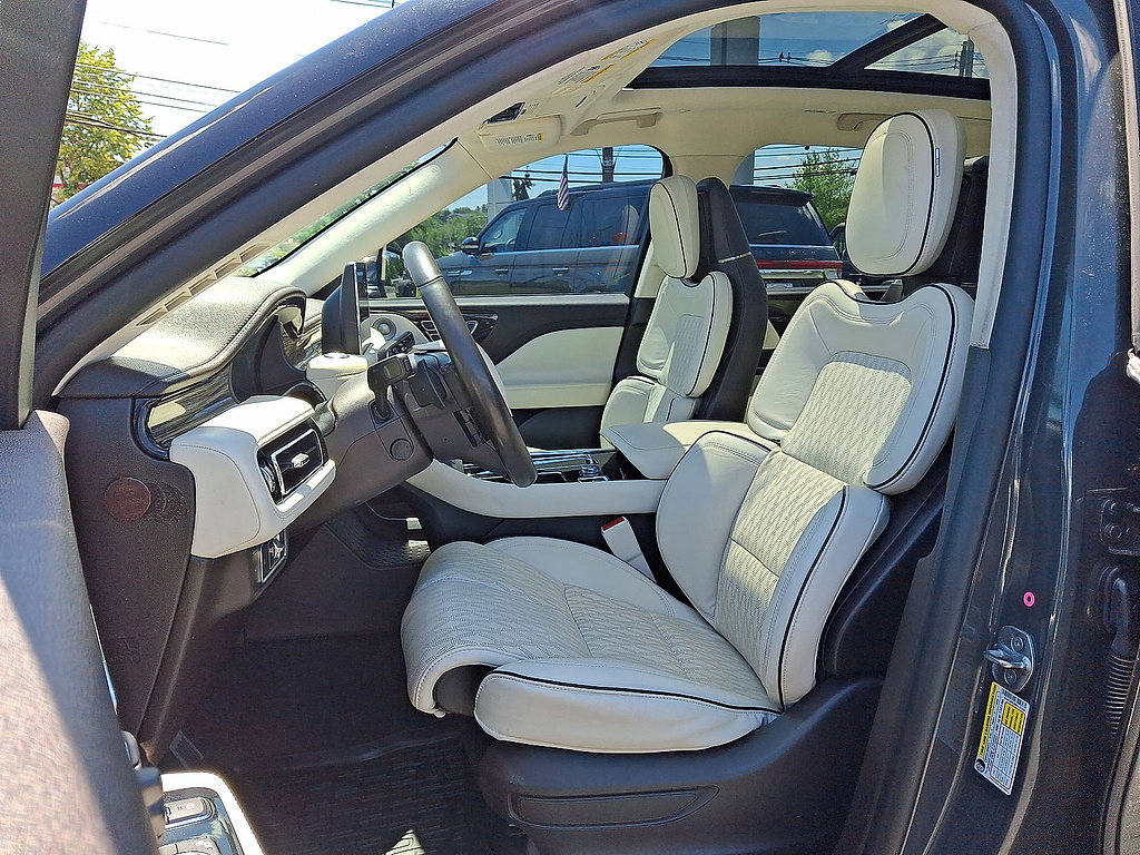 Used 2021 Lincoln Aviator Black Label w/ Dynamic Handling Package AWD/4WD image 11