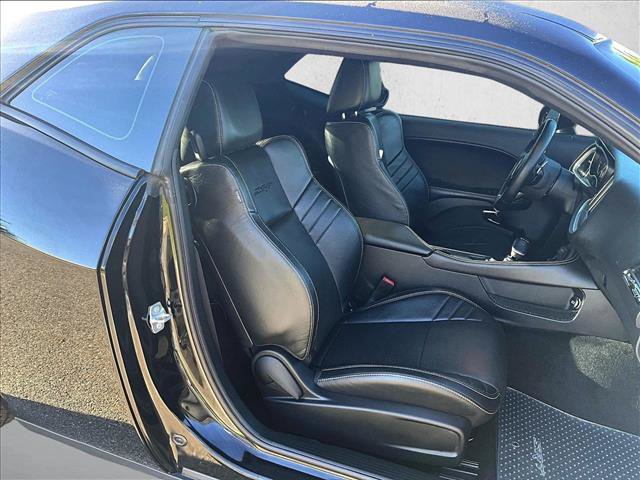 Used 2016 Dodge Challenger SRT Hellcat RWD image 9