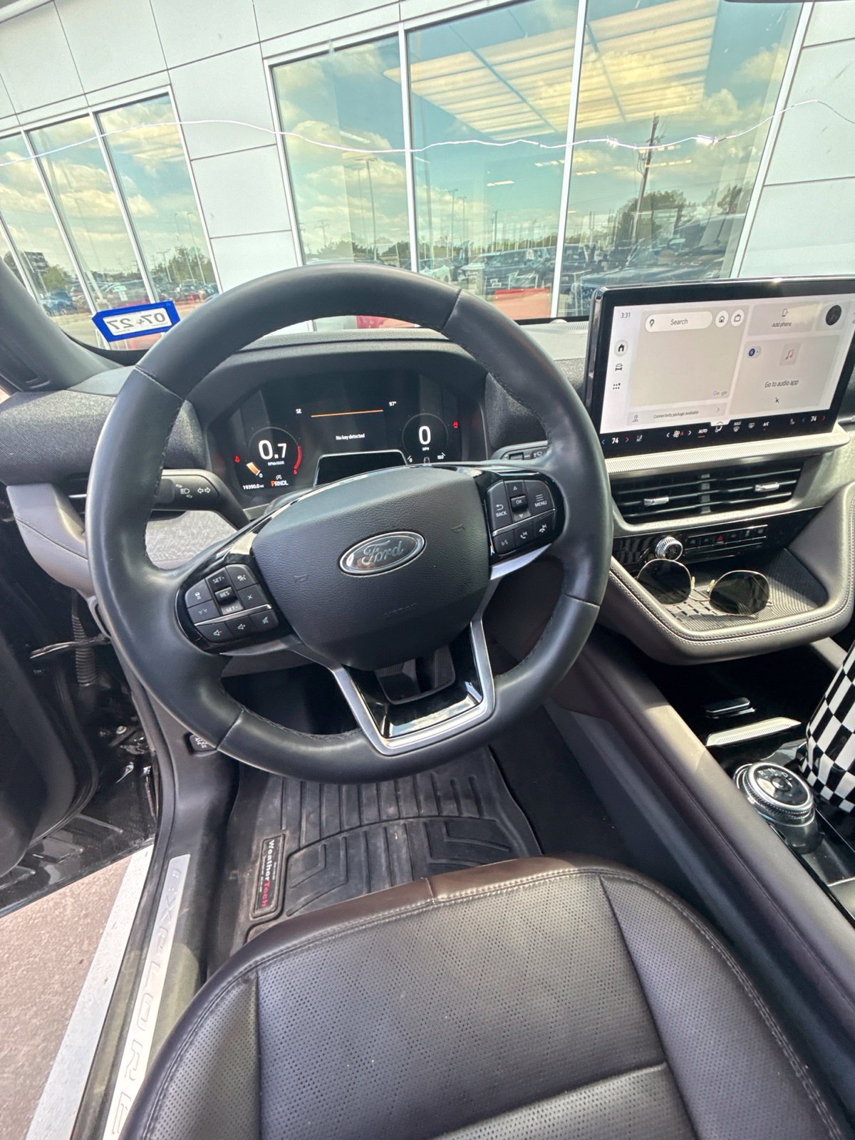 Used 2025 Ford Explorer Platinum RWD image 10