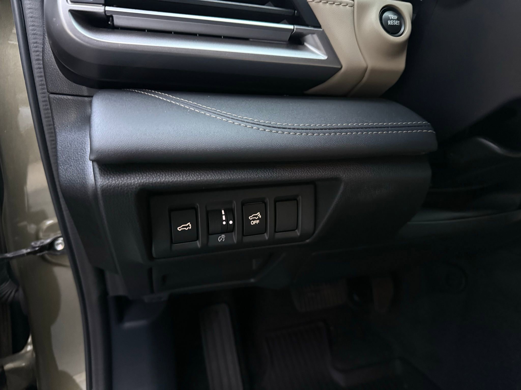 Used 2021 Subaru Outback Limited image 53