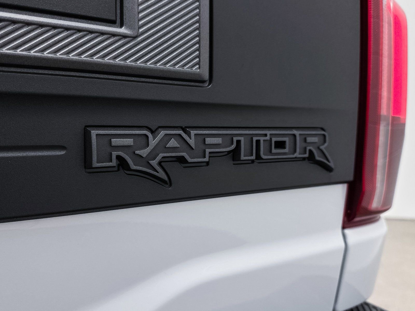 Used 2025 Ford F150 Raptor image 17